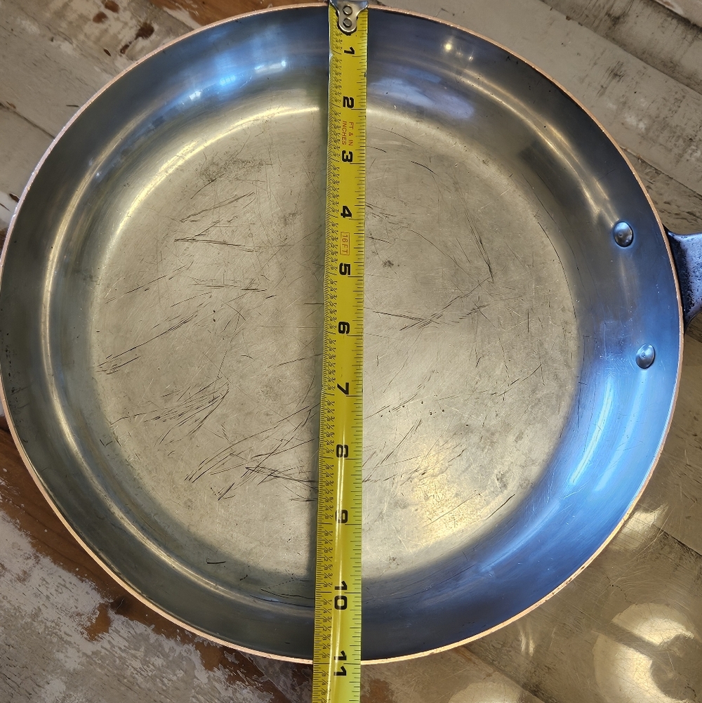 Vintage Copper Frying Pan Set, 9.5" And 11" - Picture 9 of 9